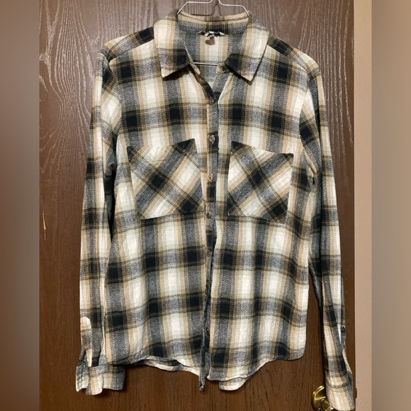 BKE Tops - BKE Black and Cream Plaid Casual Shirt